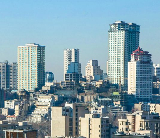 5 Issues Facing Travel Tech Startups in Iran - Credit: Ninara (Wikipedia)